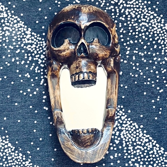 Vintage Handcrafted Wooden Skull Mirror - Picture 1 of 16